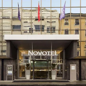 מלון Novotel Centre ****