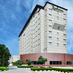 מלון Radisson Gurugram Udyog Vihar *****